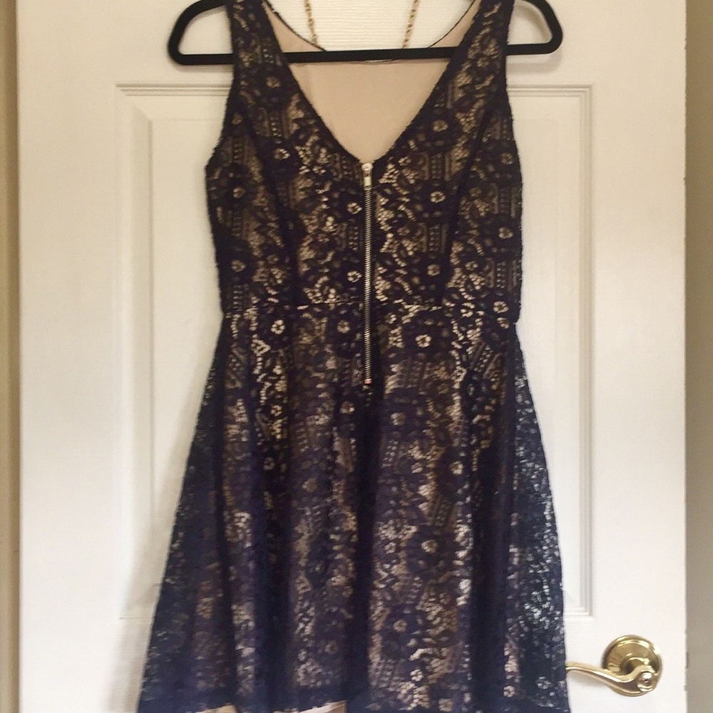 NWT Speechless Navy Lace Overlay Dress - Picture 6 of 9